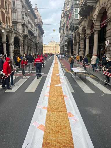 Focaccia più lunga del mondo, Festa della Bandiera e Genoa-Perugia, ecco tutte le variazioni al traffico