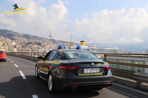 Genova, vendono auto estere ed evadono l'IVA: due arresti