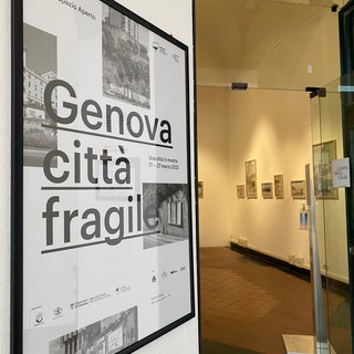 Genova città fragile: inaugurata l'esposizione di lavori fotografici