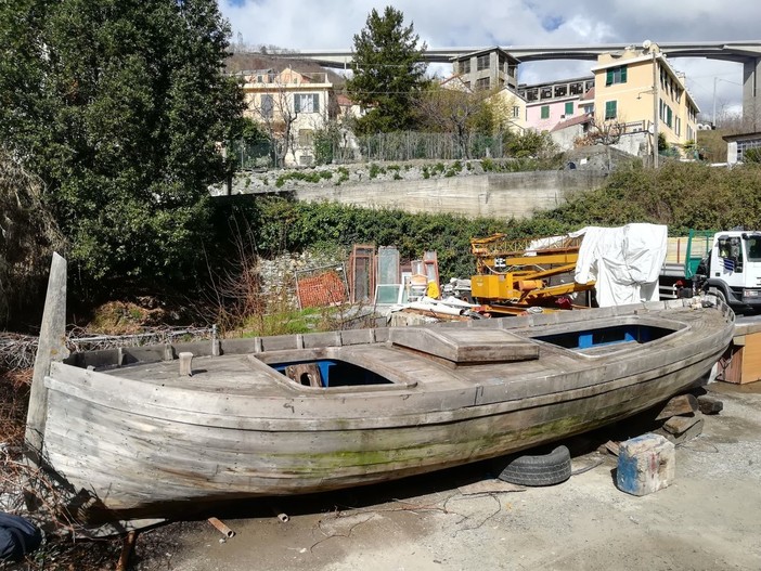 &quot;Salviamo il Gozzo Cornigiotto&quot;: sfilata di barche dal Galata a Nervi