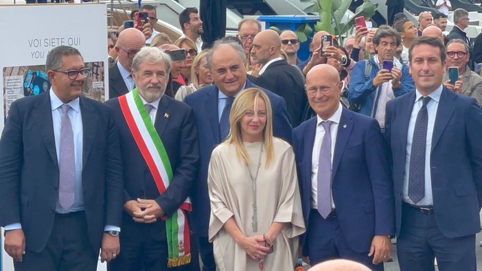 Giorgia Meloni a Genova firma il patto per la Liguria: in arrivo 29,5 milioni per lo scolmatore del Bisagno (Foto e Video)