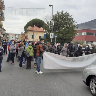 Hi-Lex di Chiavari, Russo (Fiom Cgil): &quot;Oltre il danno la beffa, l'Azienda licenzia e il senso di responsabilità lo chiede ai dipendenti&quot;