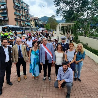 50 bambini in bici inaugurano la nuova pista ciclabile della Valbisagno