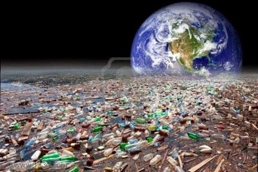 Tutta la Liguria si unisce in una &quot;Plastic Free Tribe&quot; per combattere la plastica nell'ambiente