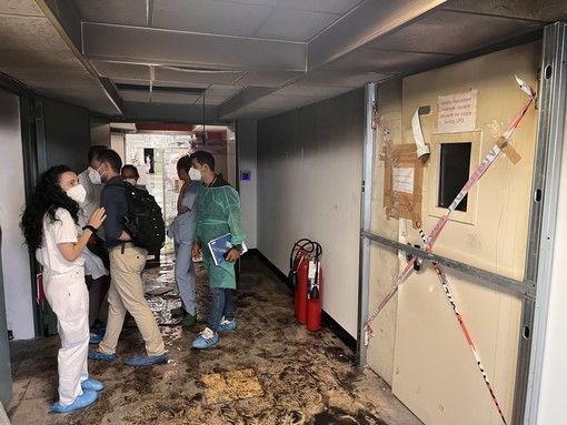 San Martino, la procura apre un'inchiesta per incendio colposo (FOTO e VIDEO)