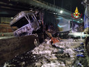 San Benigno, camion prende fuoco durante la notte vicino al Terminal Traghetti