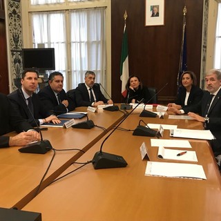 Gronda di Genova, il presidente Toti alla ministra De Micheli: “Serve una corsa contro il tempo, l’opera non è in discussione”