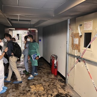 San Martino, la procura apre un'inchiesta per incendio colposo (FOTO e VIDEO)