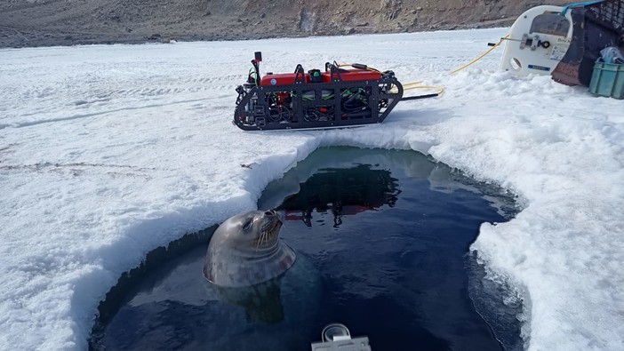 Il robot 'genovese' Proteus ha effettuato le prime immersioni in Antardide