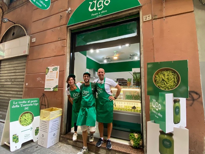 Bowl di trofie al pesto take away a 5 euro: ha inaugurato lo store di Ugo in Canneto il Curto (foto)