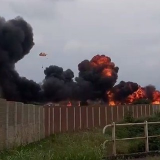 Mezzo delle Frecce Tricolori si schianta nella zona di Caselle: morta una bimba di 5 anni