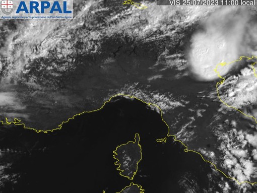 Allerta gialla per temporali, confermata chiusura alle 14