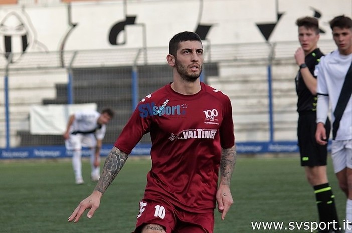 Michael Ventre con la maglia del Ventimiglia, squadra in cui ha militato