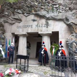 Questa mattina a Staglieno la cerimonia per i 150 anni della morte di Mazzini (Foto)