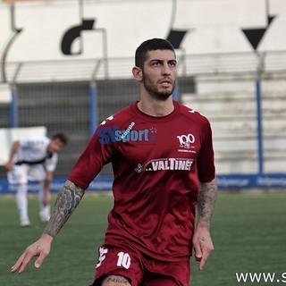 Michael Ventre con la maglia del Ventimiglia, squadra in cui ha militato