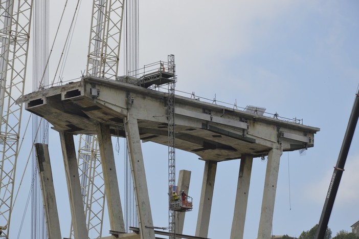 Demolizione del ponte Morandi: tutti gli aggiornamenti sulla viabilità cittadina