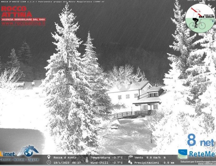 Meteo, è scesa la neve sulle alture, nella notte accumuli di 20 centimetri