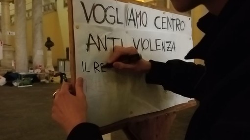 Richiesta di un centro antiviolenza di Ateneo, occupata Balbi 5. Da ieri protesta a oltranza