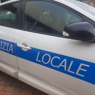 Travolge uno scooter, SUV in fuga: guidatore trovato dai carabinieri