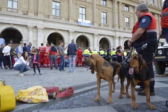 Festa della Protezione Civile, nuovi mezzi in piazza con la campagna di informazione &quot;Io non rischio&quot; (FOTO e VIDEO)