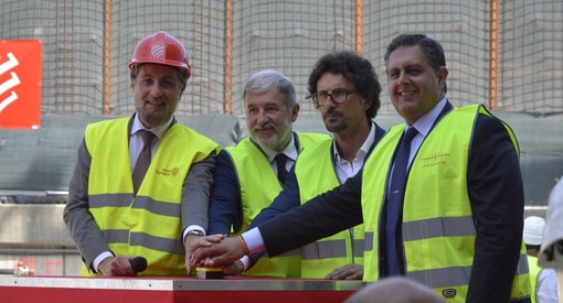 Nuovo ponte sul Polcevera: ecco la prima colata di cemento. Toninelli: &quot;Inaugurazione nel 2020&quot;