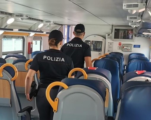 Borseggiatrice in trasferta, arrestata dalla polizia ferroviaria a Brignole