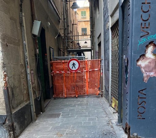 Centro storico, via della Posta Vecchia chiusa senza preavviso, residenti infuriati