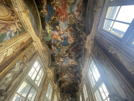 Riapre al pubblico la galleria con gli affreschi barocchi di Palazzo Balbi Senarega (foto e video)