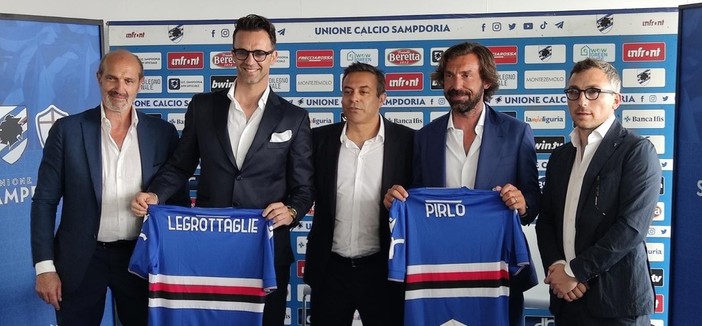 I sorrisi nel giorno della presentazione di Pirlo: la situazione in casa Samp oggi è ben diversa