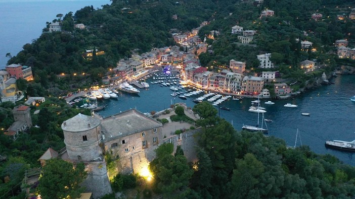 'Hotel Portofino', su Raiuno la fiction dedicata al borgo del Tigullio