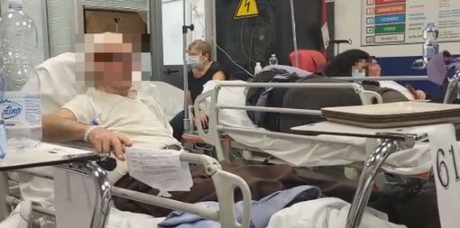 Villa Scassi, cento barelle e due medici al pronto soccorso, la testimonianza: &quot;Entrata il 31, sono tornata a casa ieri&quot; (Video)