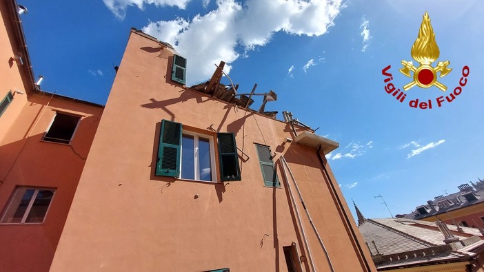 Crollo del palazzo in via Ratti, la procura ha aperto un'inchiesta