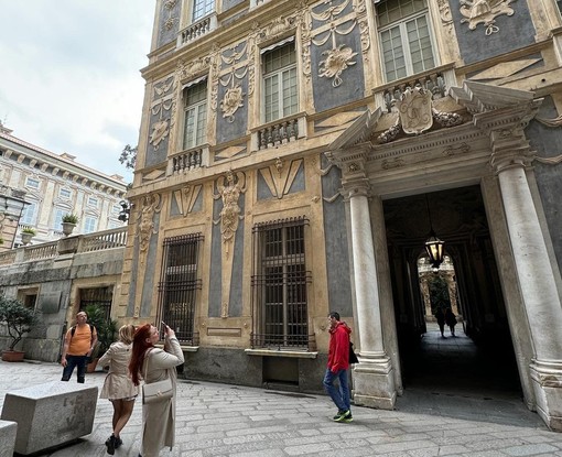 Palazzo Lomellino diventa un cinema con la rassegna “Genti.. storie e immagini che vengono da lontano”