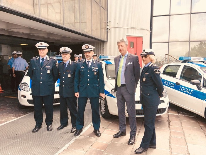 19 nuove auto nel parco mezzi della Polizia Municipale