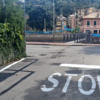 Recco, segnaletica stradale rifatta. Strade più sicure pensando alla festa di N. S. del Suffragio e alla riapertura delle scuole