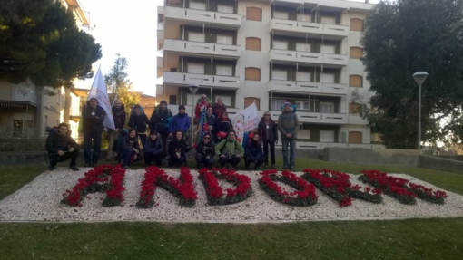 Dal ponte Morandi al confine di Ventimiglia, il cammino di Repubblica Nomade tocca la Ligura (foto)