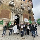 Sciopero dei benzinai, adesione al 70%. Nessuna coda ai distributori (foto e video)