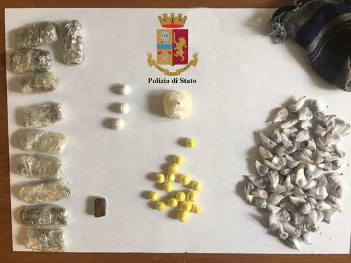 Pré, spacciatore arrestato con 117 dosi di droga