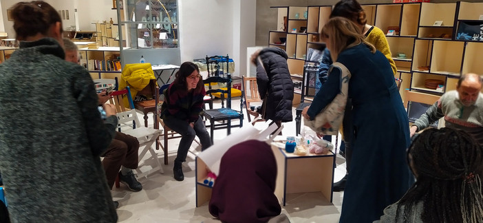 Al Centro ‘Surpluse’ di Amiu arriva il Workshop per il recupero di piccoli componenti d’arredo