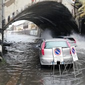 Multedo, quattro gocce di pioggia e sottopasso nuovamente allagato e chiuso