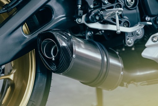 Suzuki SV 650: potenzia il sound con uno scarico aftermarket