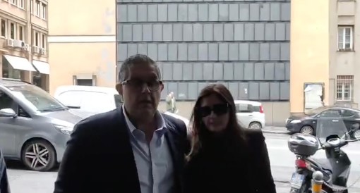 Corruzione in Liguria, Toti rimane a bagnomaria per altri dieci giorni: sarà ascoltato dal 27 maggio in poi