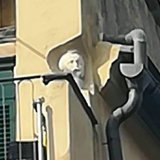 La leggenda della scultura della testa del boia di piazza Cavour