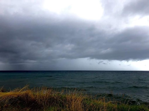 Meteo, atteso un peggioramento sul centro e levante ligure, Arpal emette il bollettino di vigilanza