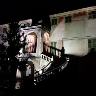 Rivarolo, arriva la sorpresa di Capodanno: si accendono le luci su Villa Pallavicini