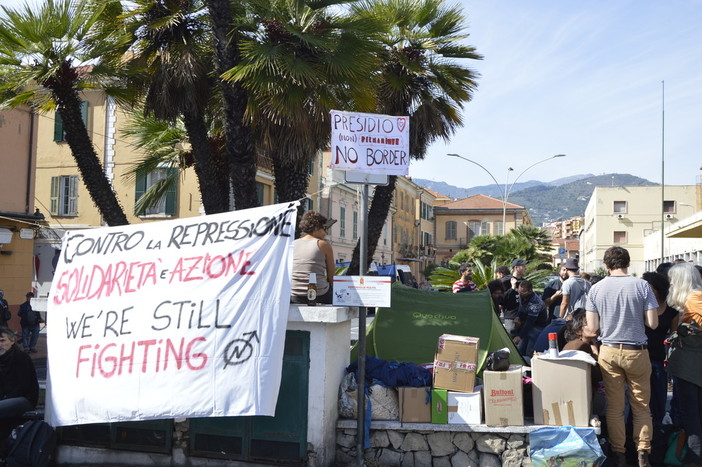 Comunità di San Benedetto: &quot;Festeggiamo Don Gallo manifestando a Ventimiglia&quot;