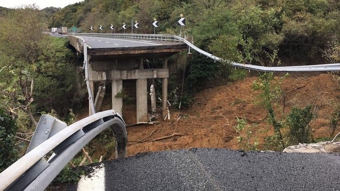 &quot;Evento imprevisto ed imprevedibile&quot;. La Procura di Savona archivia l'inchiesta sul crollo del viadotto &quot;Madonna del Monte&quot;