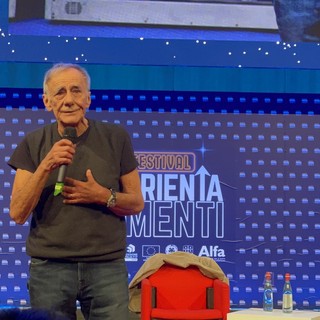 Roberto Vecchioni a Orientamenti: &quot;La cultura e l'arte come corazza per affrontare le difficoltà della vita&quot;