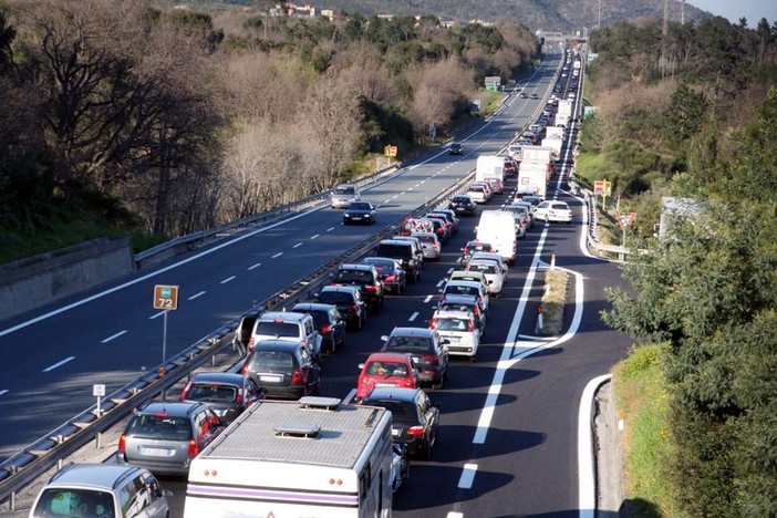 Trasporti e Viabilità in Liguria: itinerari alternativi e trasporti sostitutivi