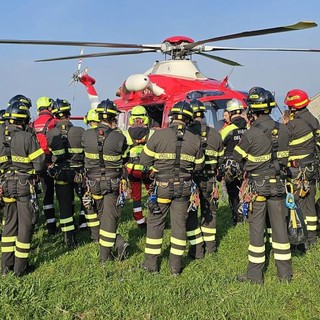 A Forte Begato l'esercitazione con l'elicottero Drago di vigili del fuoco e personale del 118